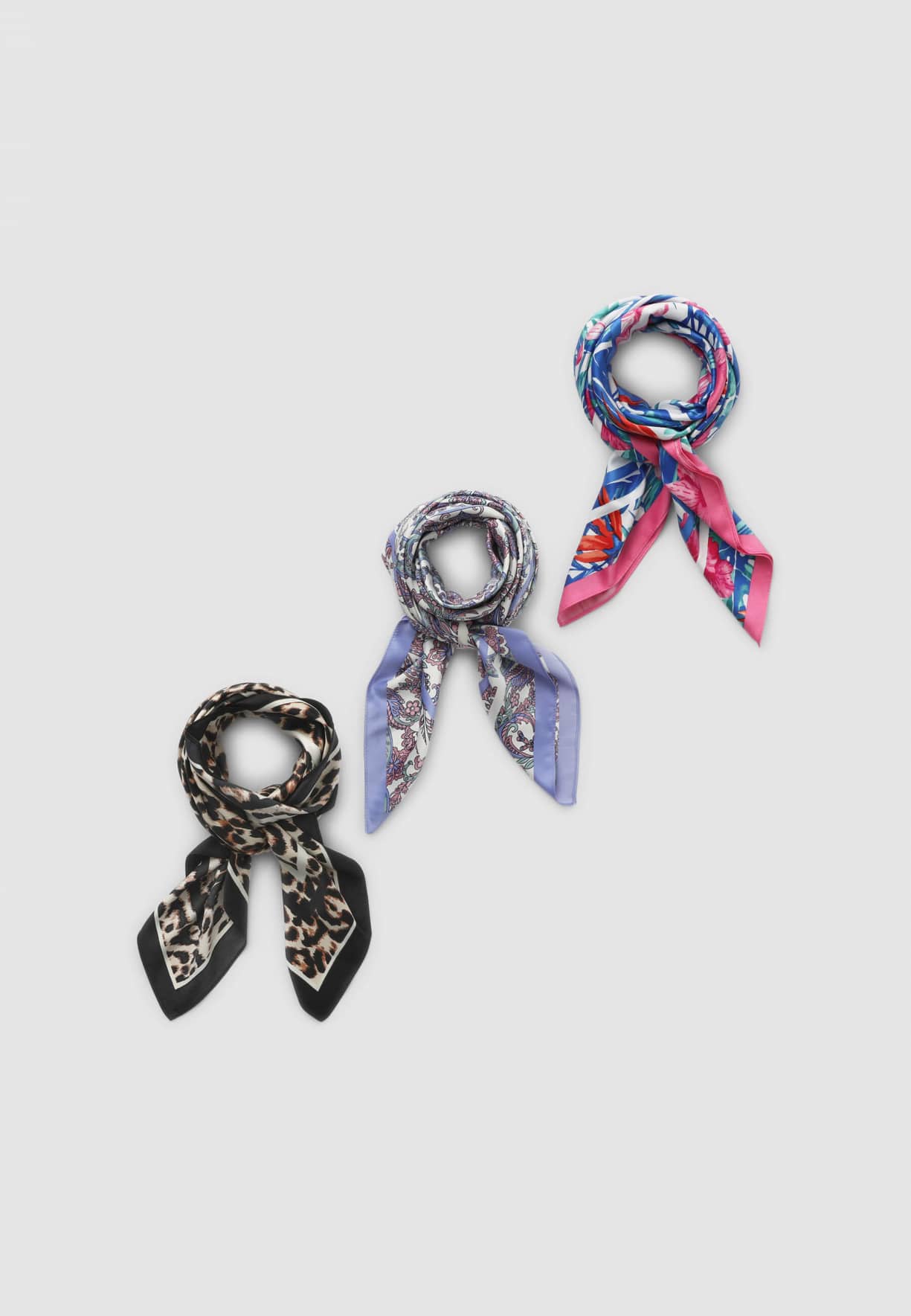 Scarves/Foulard Woman Terranova