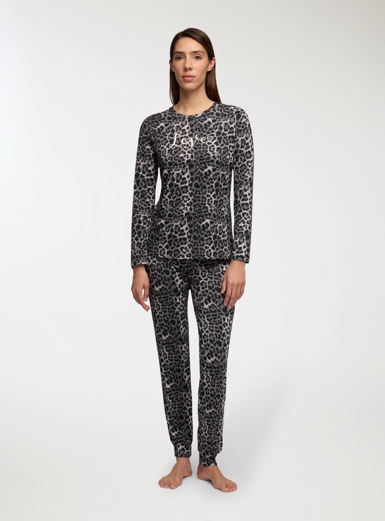 Set pigiama con scritta e fantasia animalier