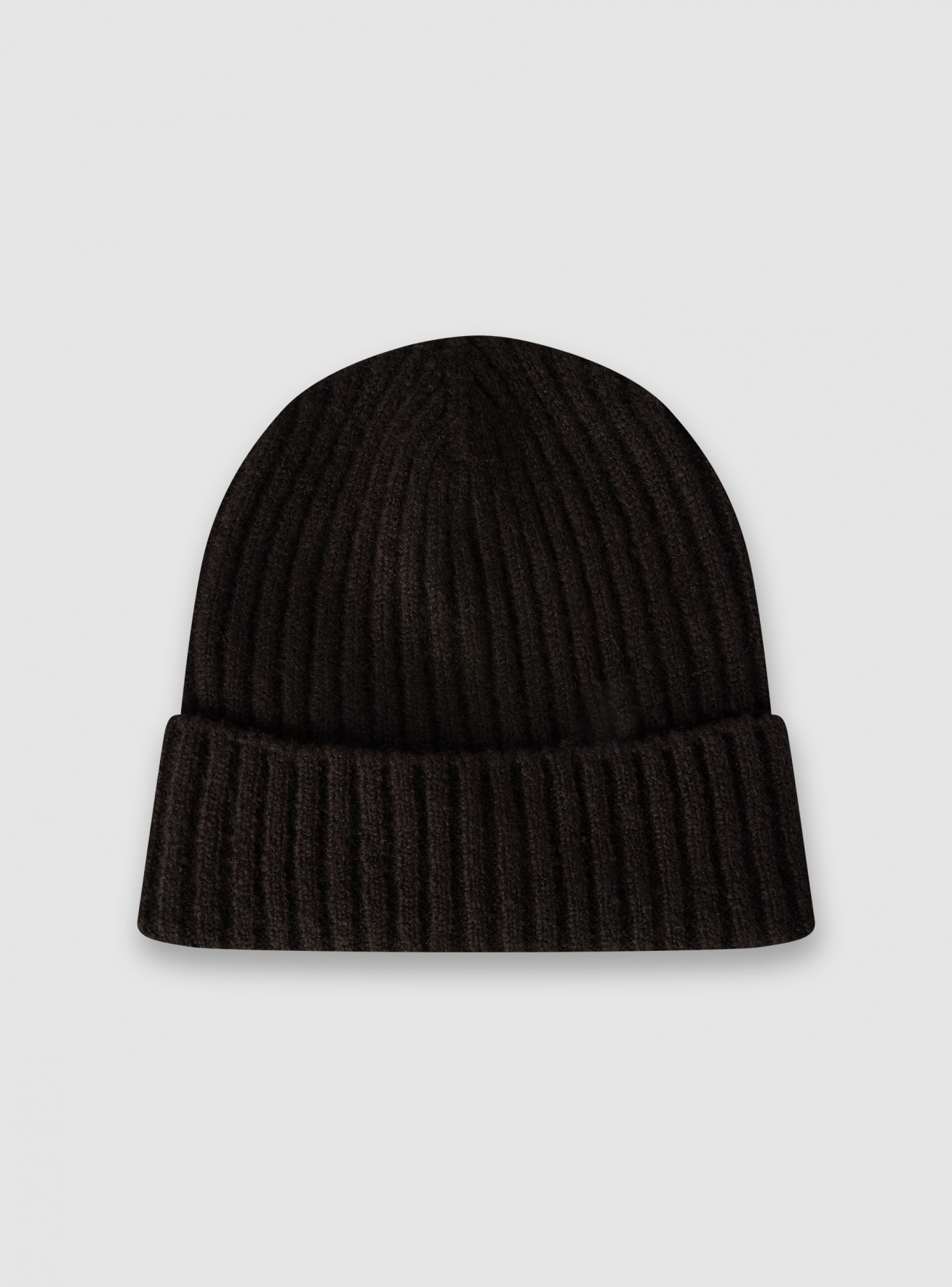 Small-Hat Woman Terranova