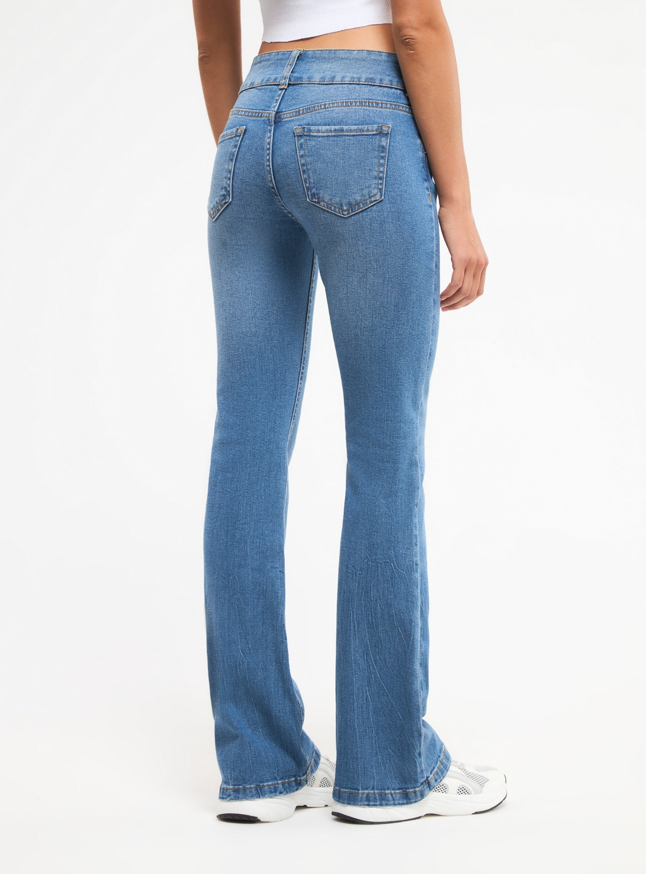 Flare Sexy Denim Light Blue Jeans Women With Artificial Pearl Beading For  Women Full Length, High Waist, Stretchy Lady Stretch Pants From Changkuku,  $20.1 | DHgate.Com
