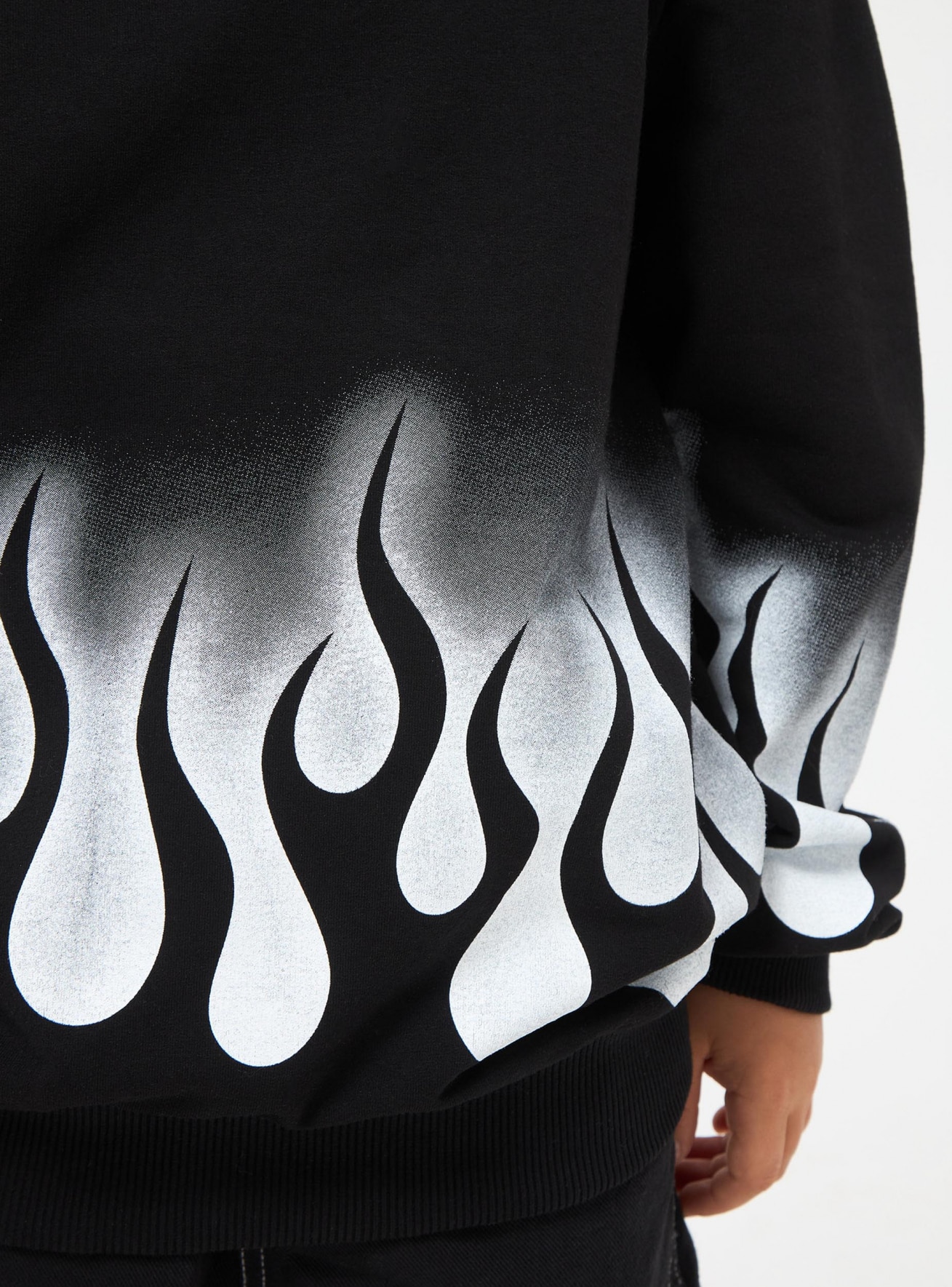 Black Freedom sweatshirt with flame print - Buy Online | Terranova