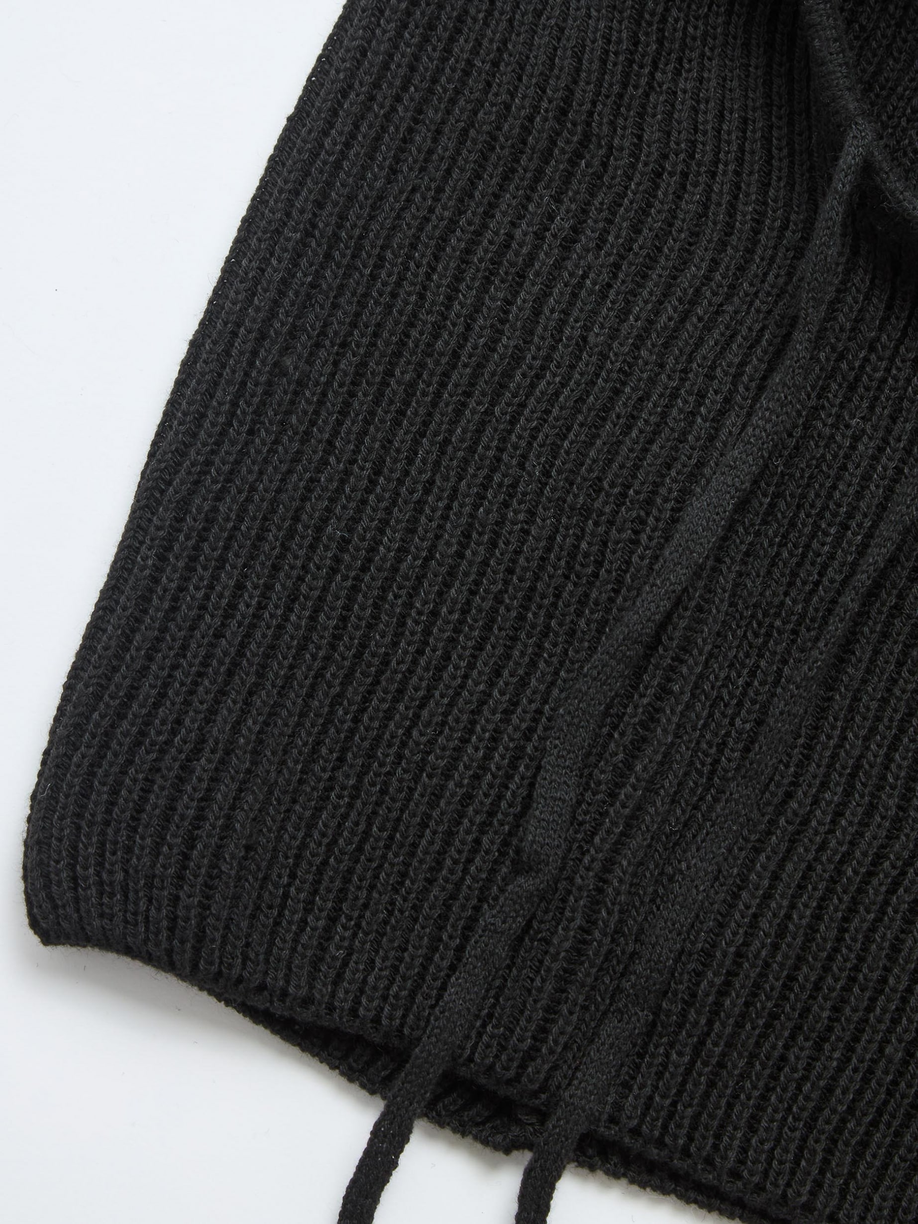 Schwarz Kapuzenmütze aus Strickgewebe | Terranova
