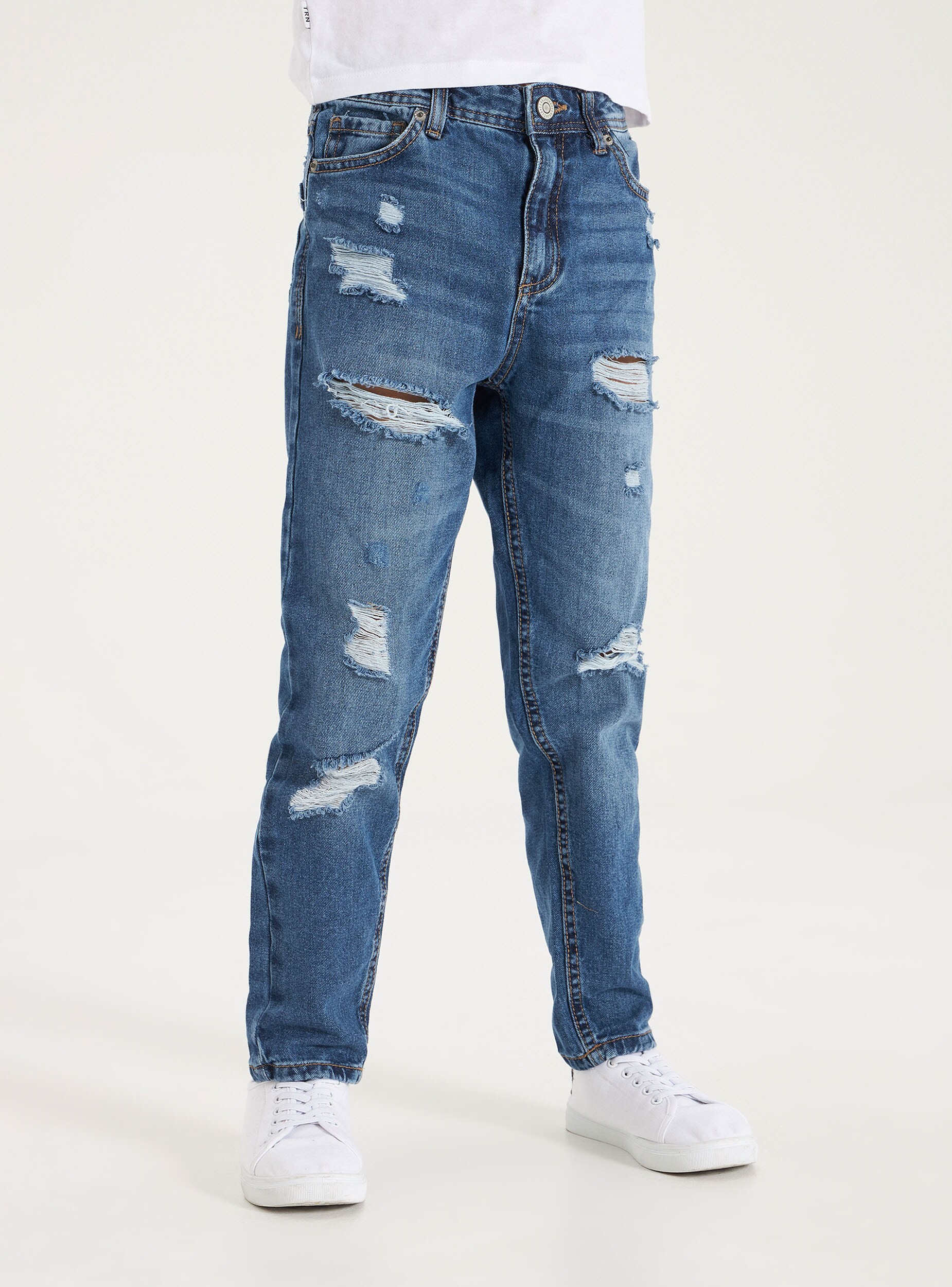 loose fit ripped jeans