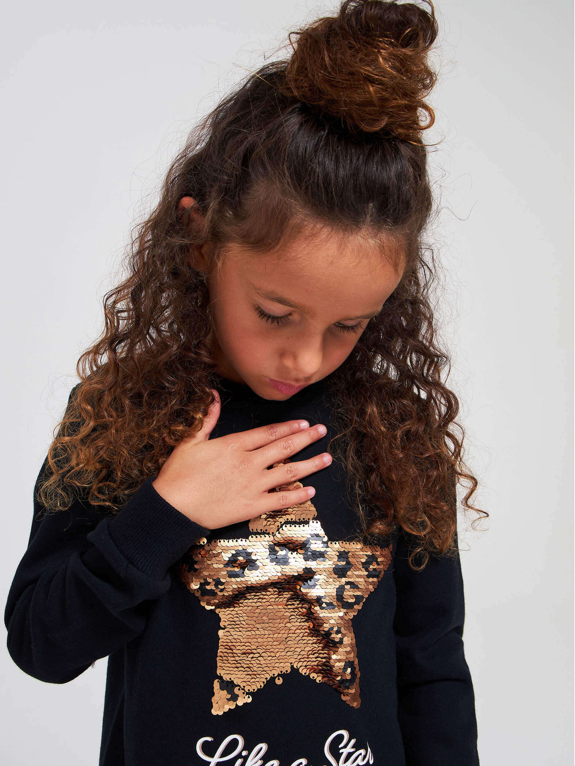 robe fleurie noire et blanche