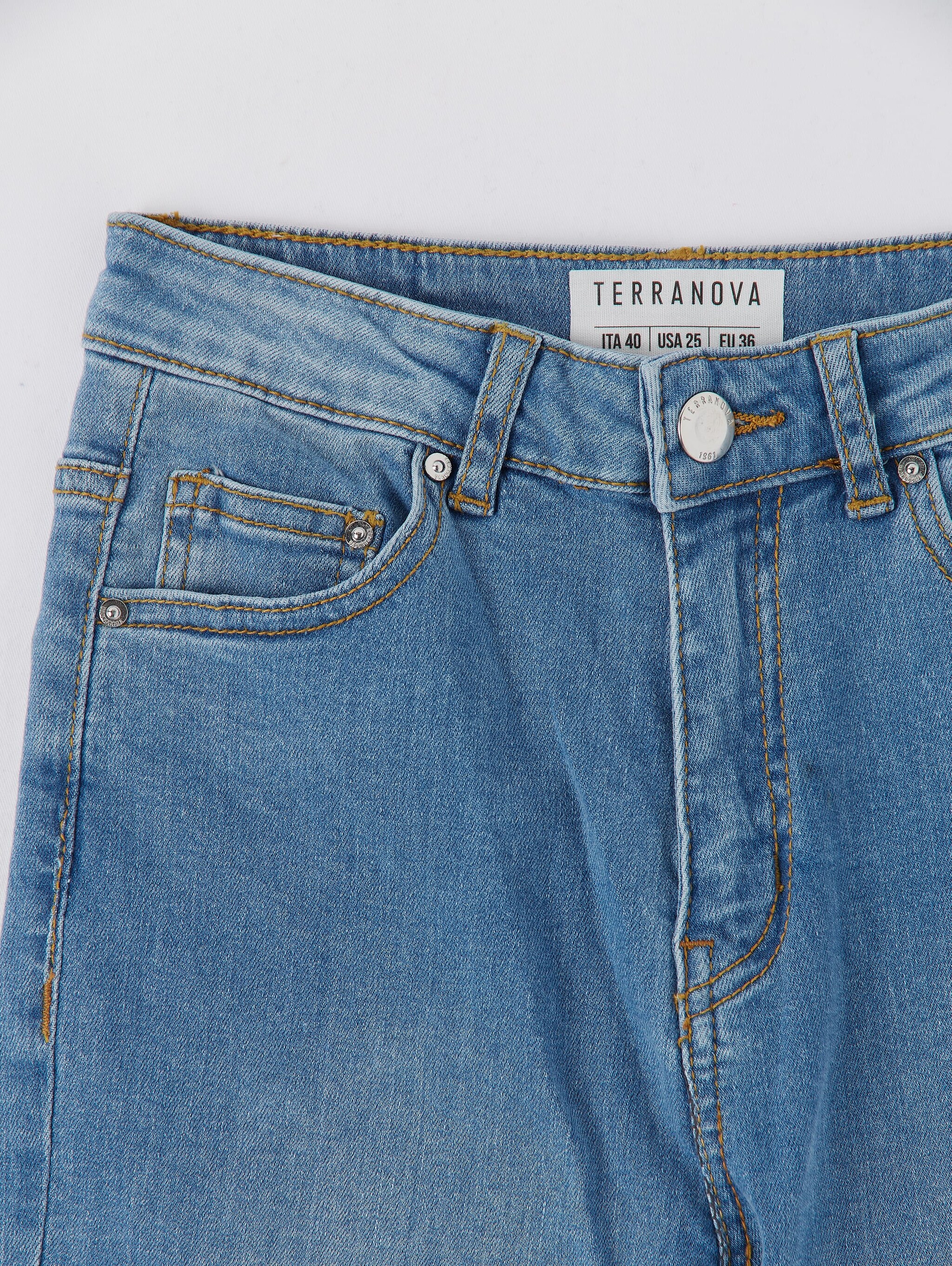 buy stretch jeans