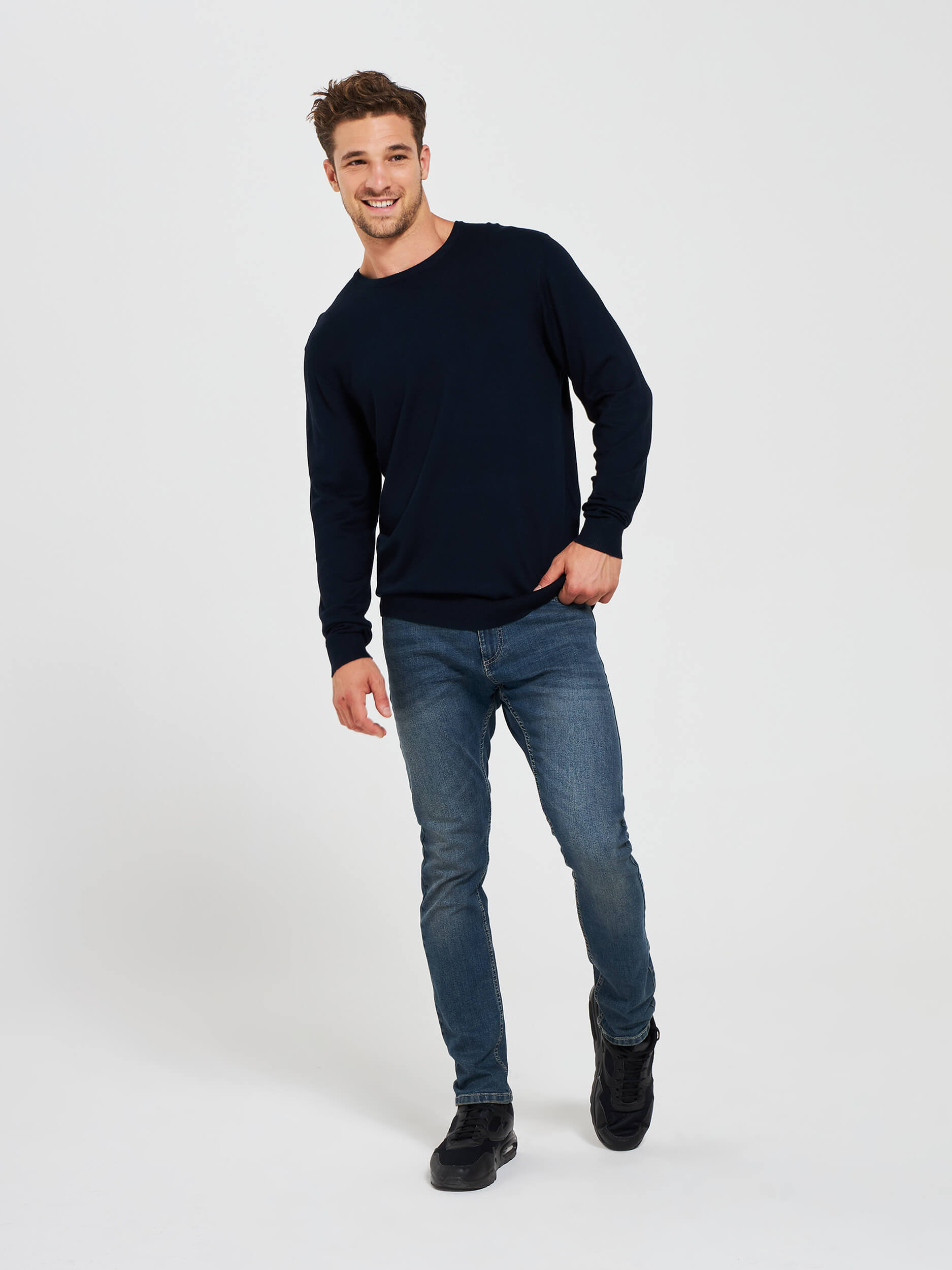 plain navy jumper