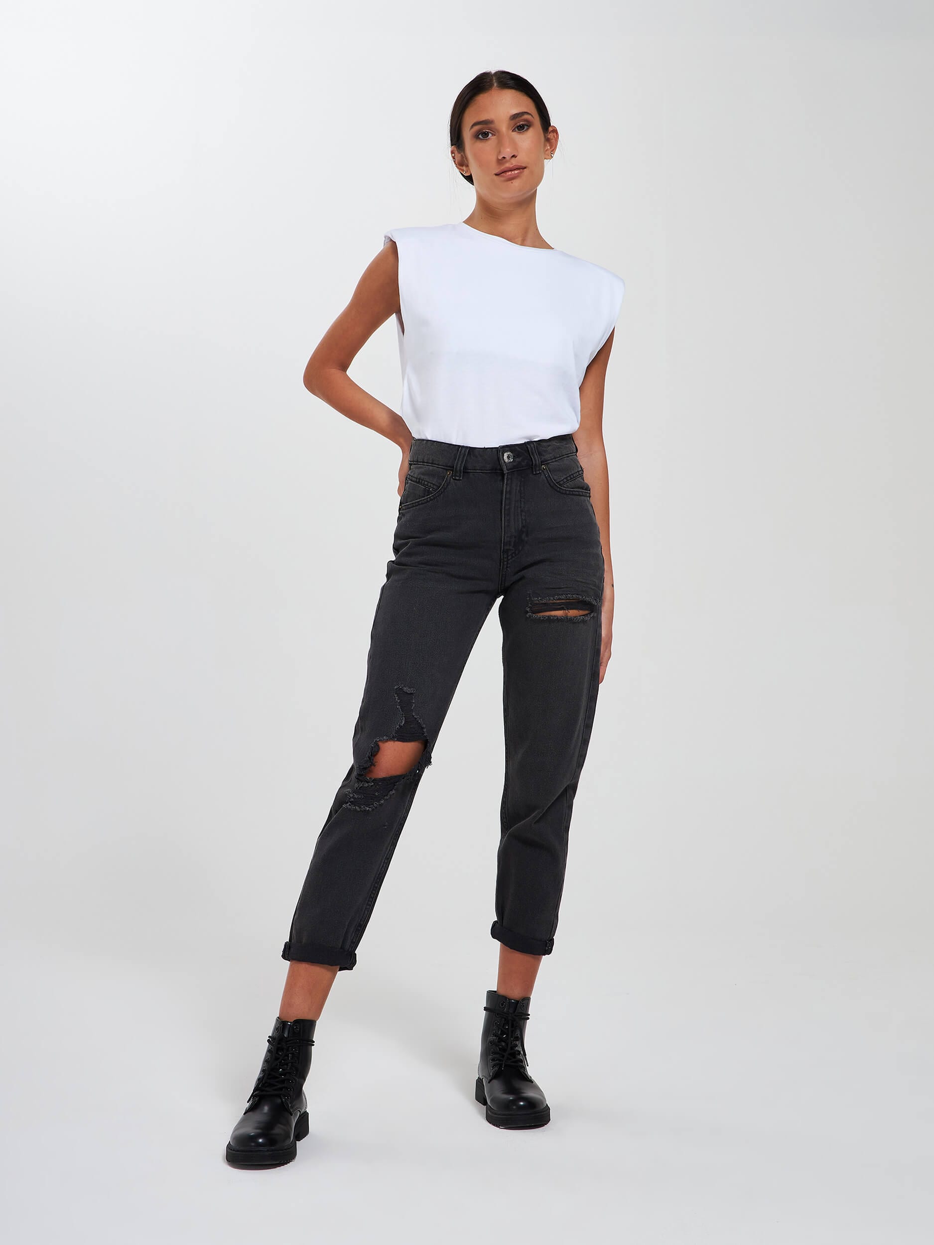 black long mom jeans