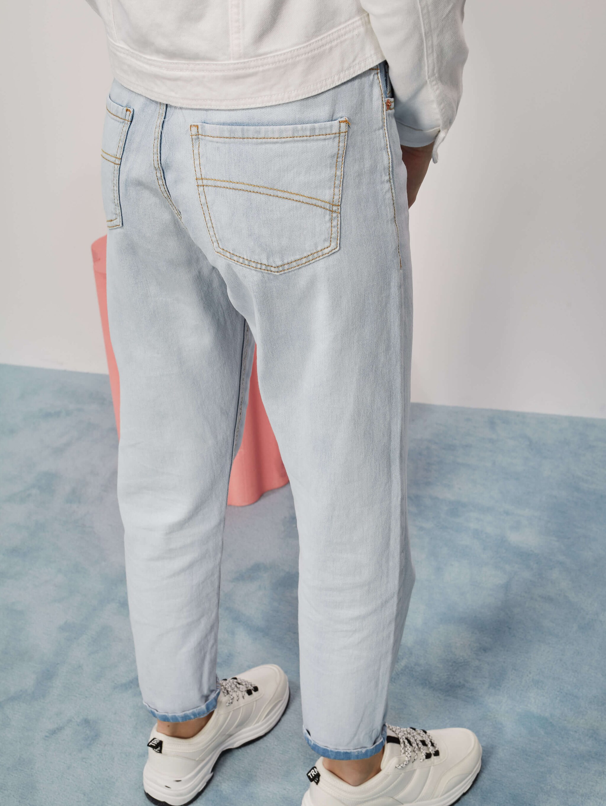 mom jean khakis