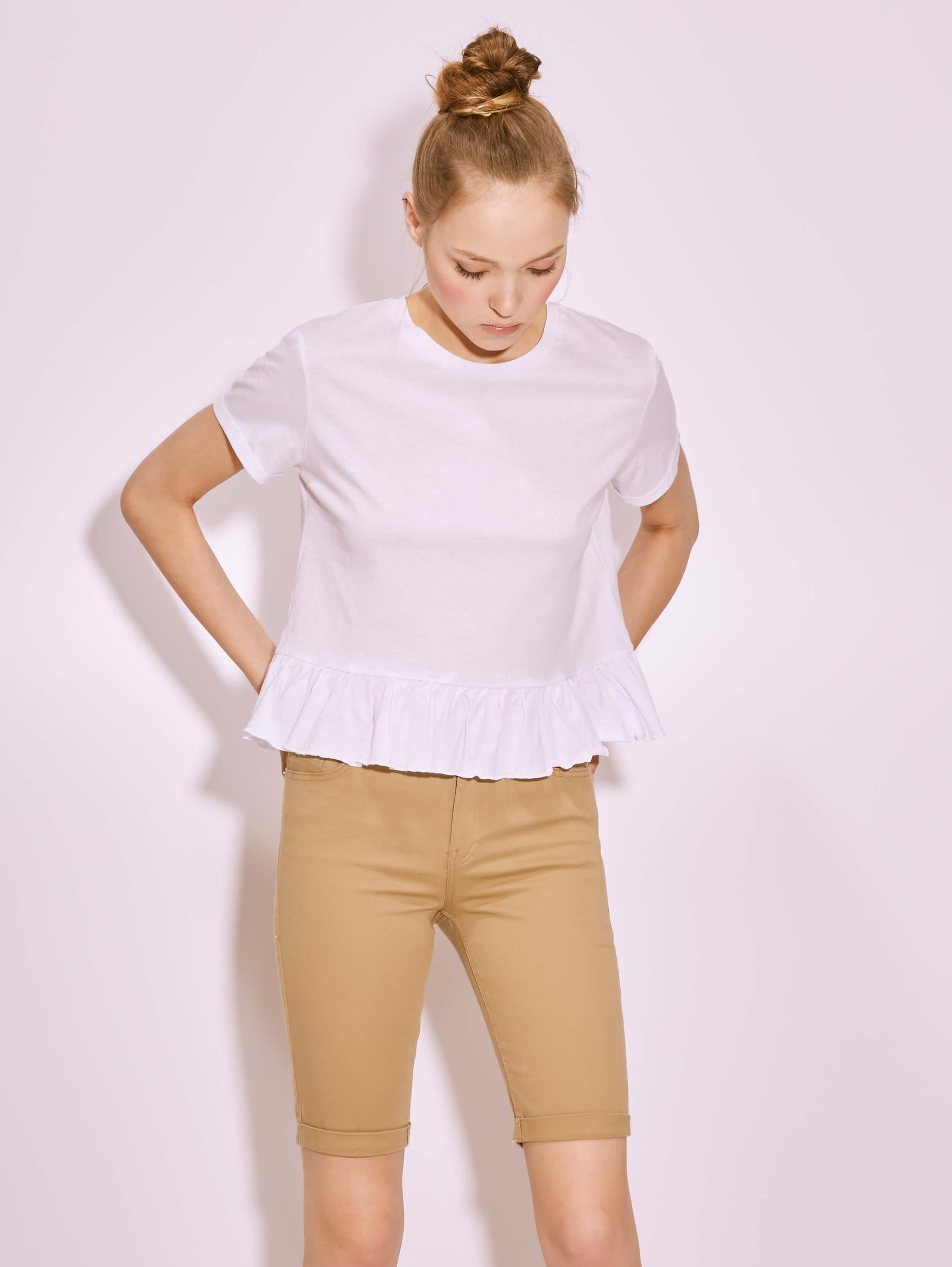 beige cycle shorts