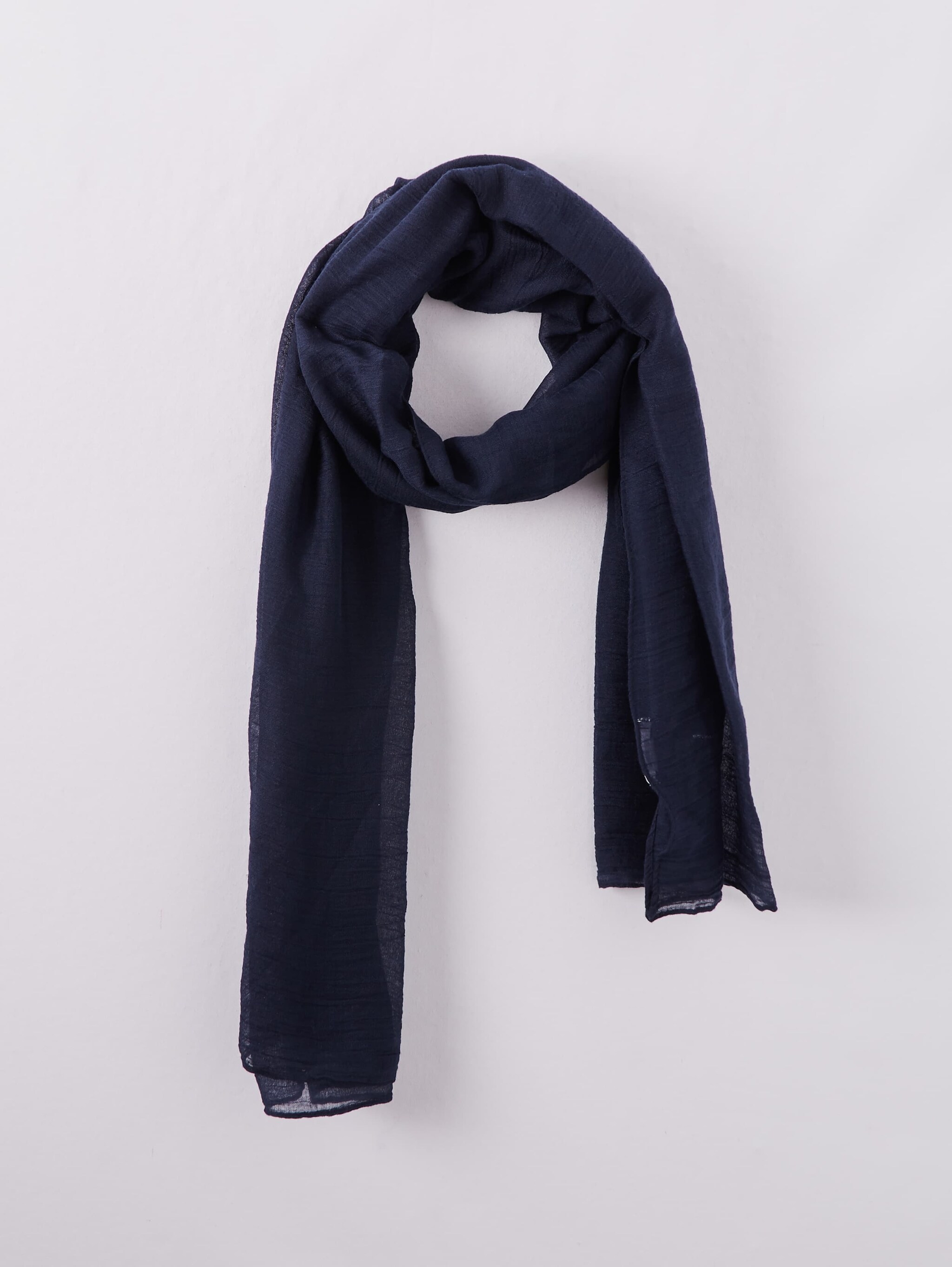 lightweight scarf
