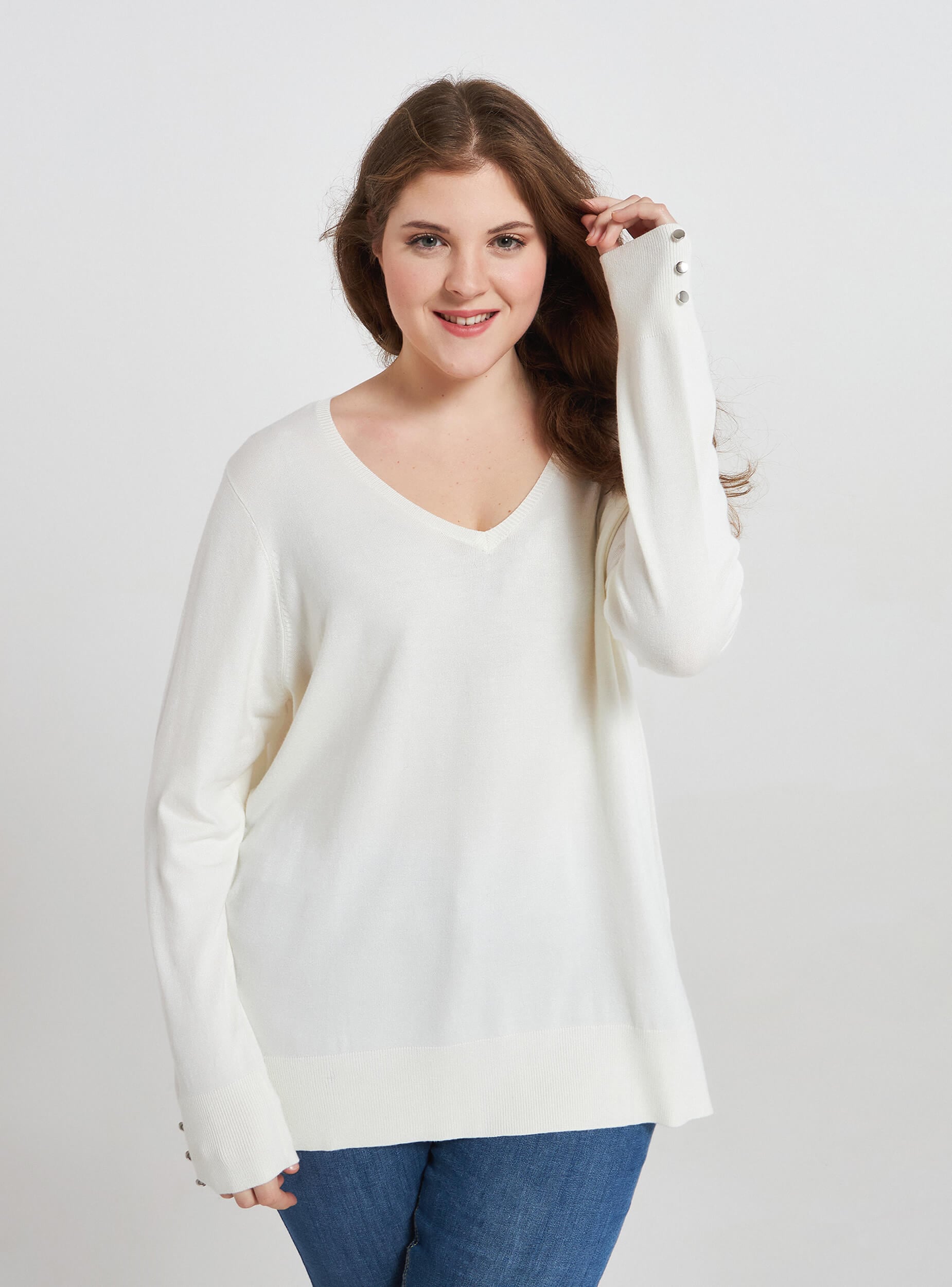 v neck jumper white